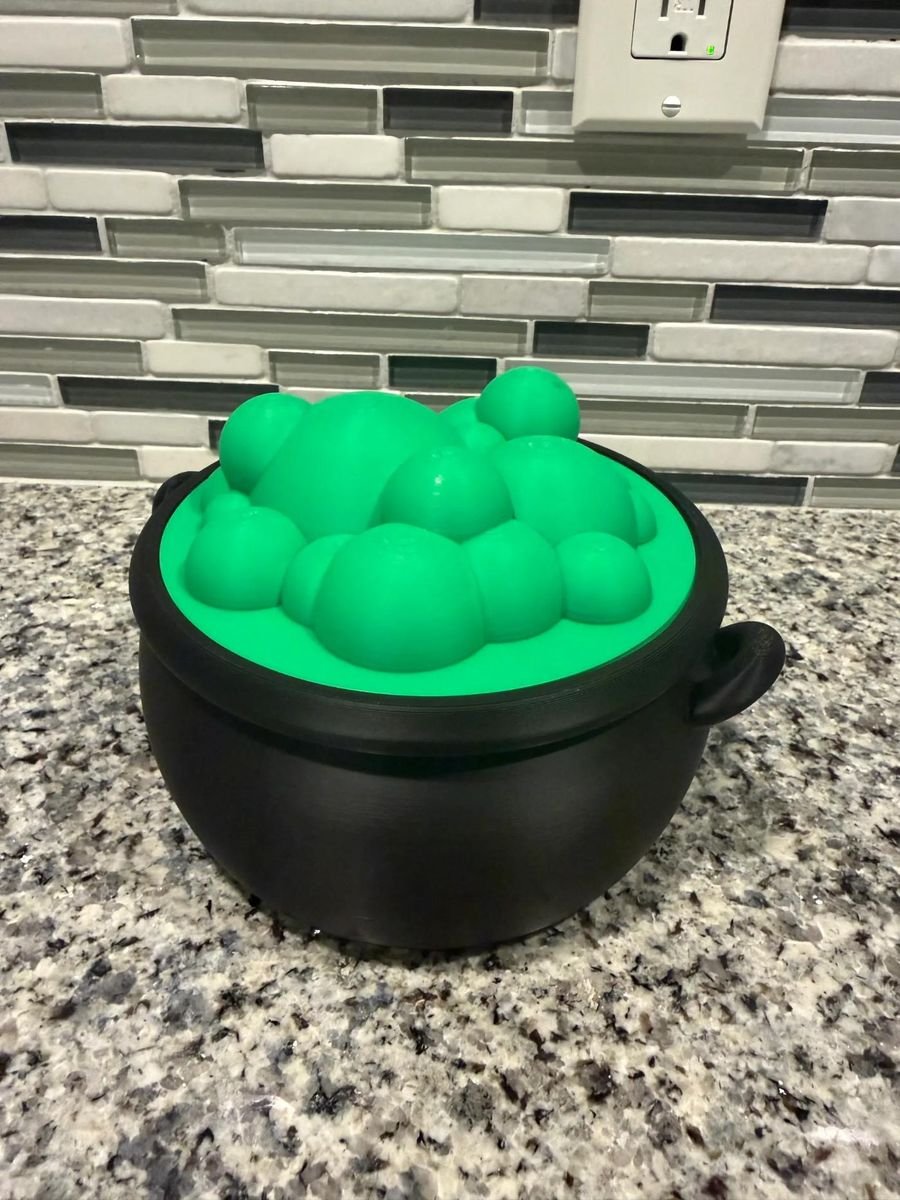 Cauldron Deck Box, 3D printed by ThatCadDad
